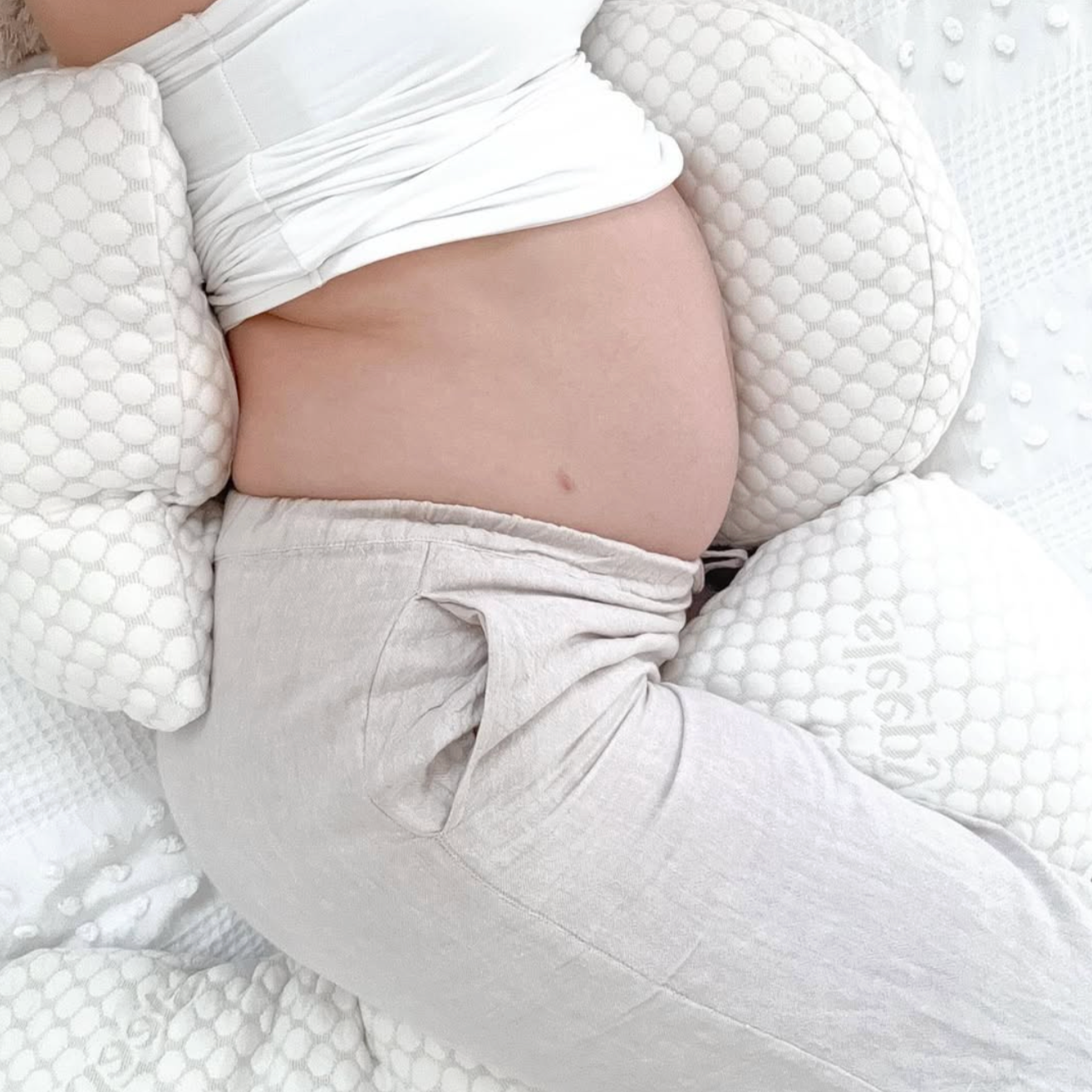 NuzzleHug's Maternity Pillow ™ ( Spring Offer 40% off NOW)
